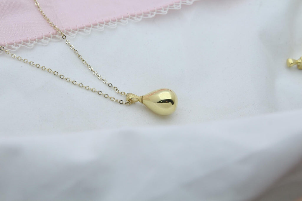 Elegant Teardrop Memorial Urn Necklace – 925 Sterling Silver Keepsake Pendant with Engraving Option (3 Sizes)