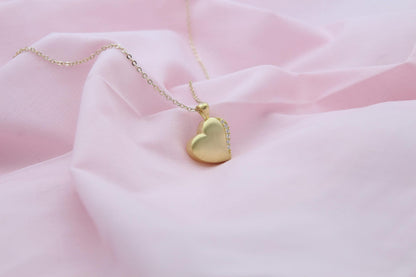 Sparkling Heart Urn Necklace with Zircon Stone – Personalized Engraving Option – 925 Sterling Silver Memorial Pendant (15 mm)