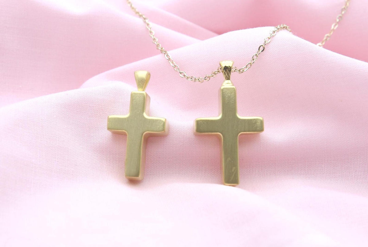 Sacred Cross Keepsake Urn Necklace – 925 Sterling Silver Ash Pendant with Optional Engraving (22 • 25 mm)