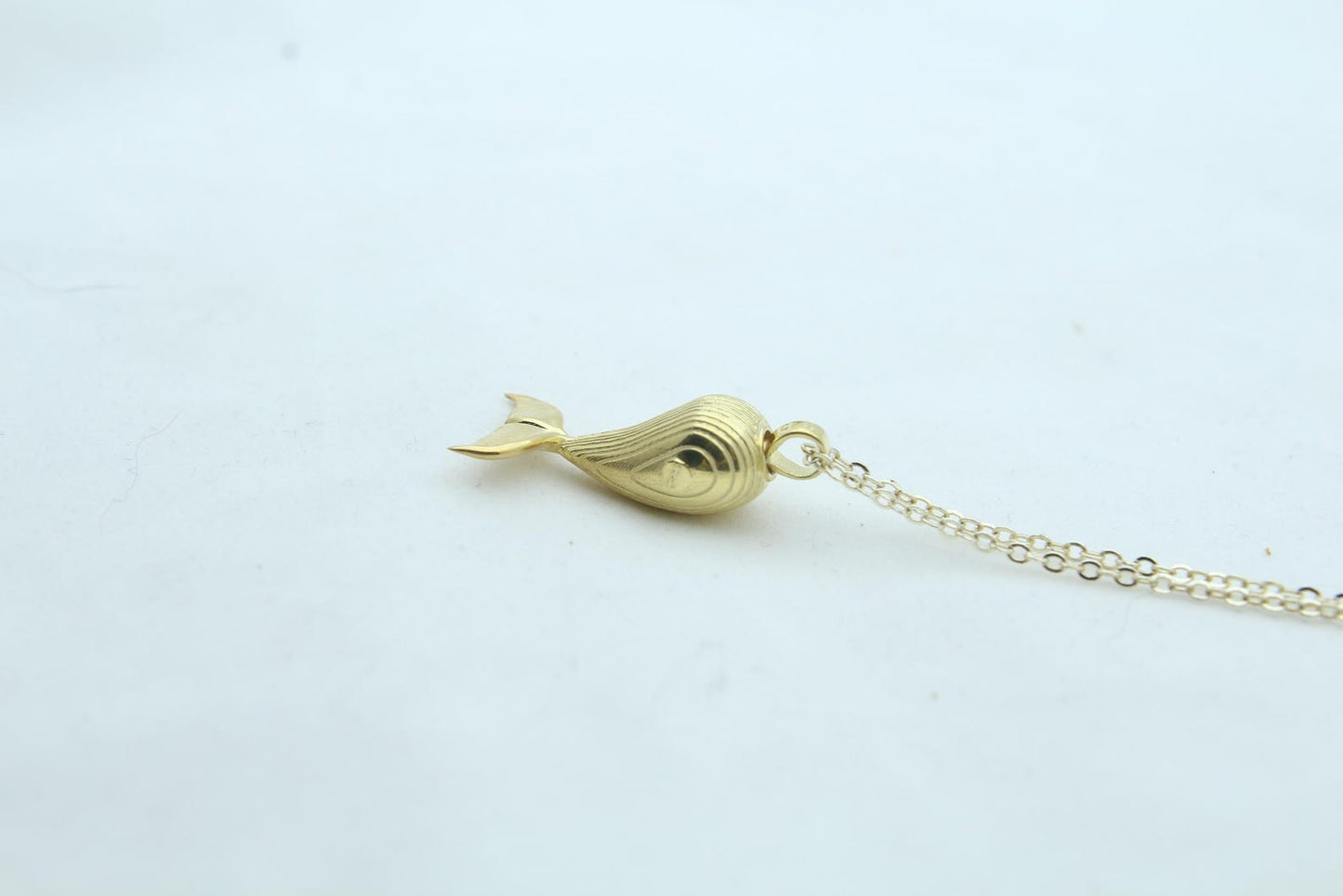 Whale Spirit Memorial Urn Necklace – 925 Sterling Silver Ash Pendant with Optional Engraving (23 mm)