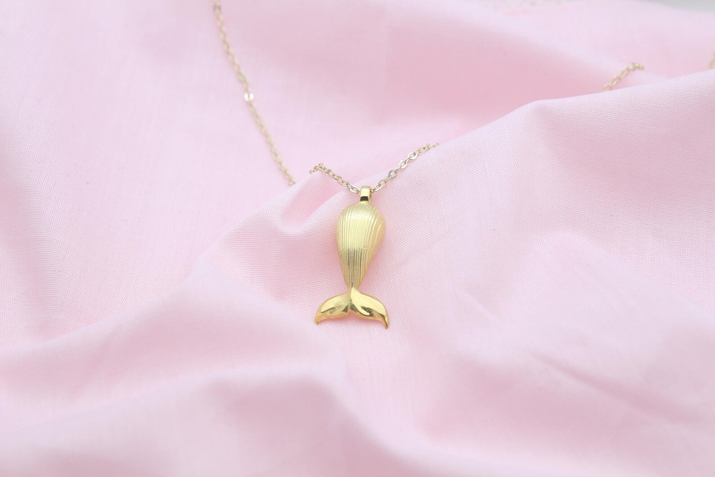 Whale Spirit Memorial Urn Necklace – 925 Sterling Silver Ash Pendant with Optional Engraving (23 mm)