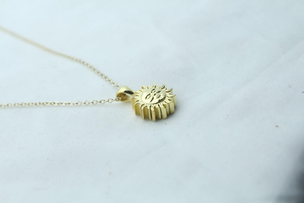 Solar Harmony Urn Necklace – 925 Sterling Silver Sun Ash Pendant with Optional Engraving (14 mm)