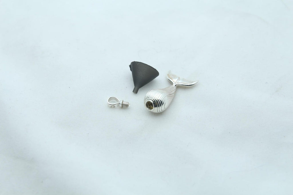 Ocean Guardian Urn Necklace – 925 Sterling Silver Ash Pendant with Optional Engraving (23 mm)