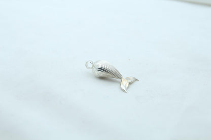 Ocean Guardian Urn Necklace – 925 Sterling Silver Ash Pendant with Optional Engraving (23 mm)