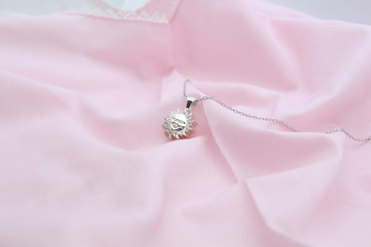 Radiant Sunfire Memorial Urn Necklace – 925 Sterling Silver Sun Ash Pendant with Optional Engraving (14 mm)