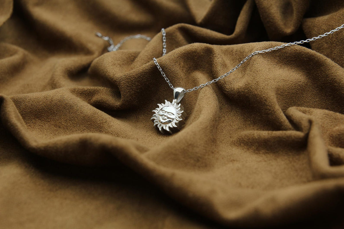 Radiant Sunfire Memorial Urn Necklace – 925 Sterling Silver Sun Ash Pendant with Optional Engraving (14 mm)