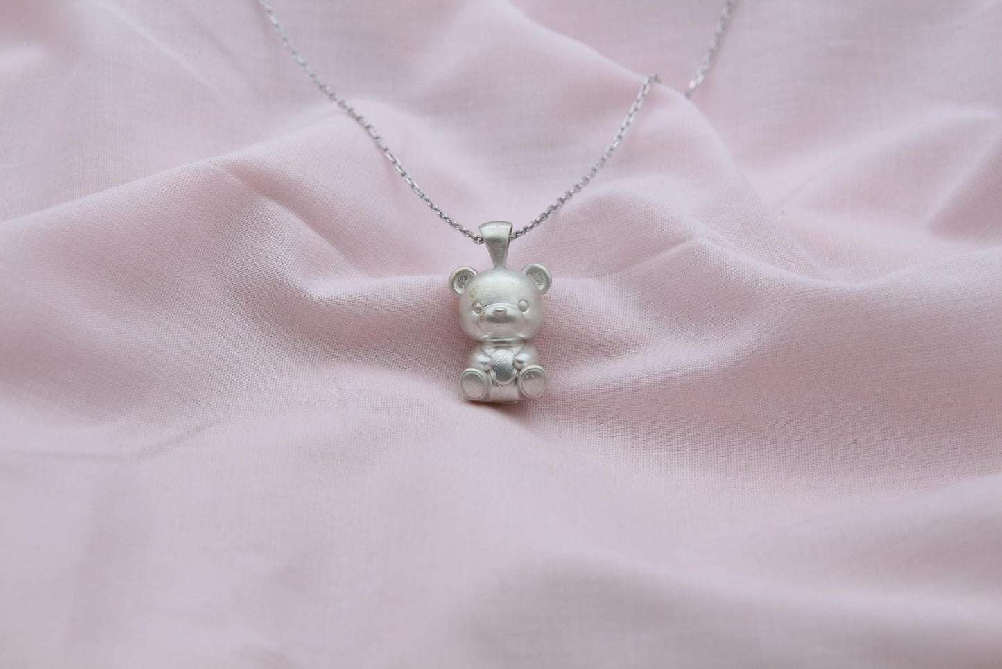 Bear Spirit Urn Necklace – 925 Sterling Silver Memorial Ash Pendant (18 mm)