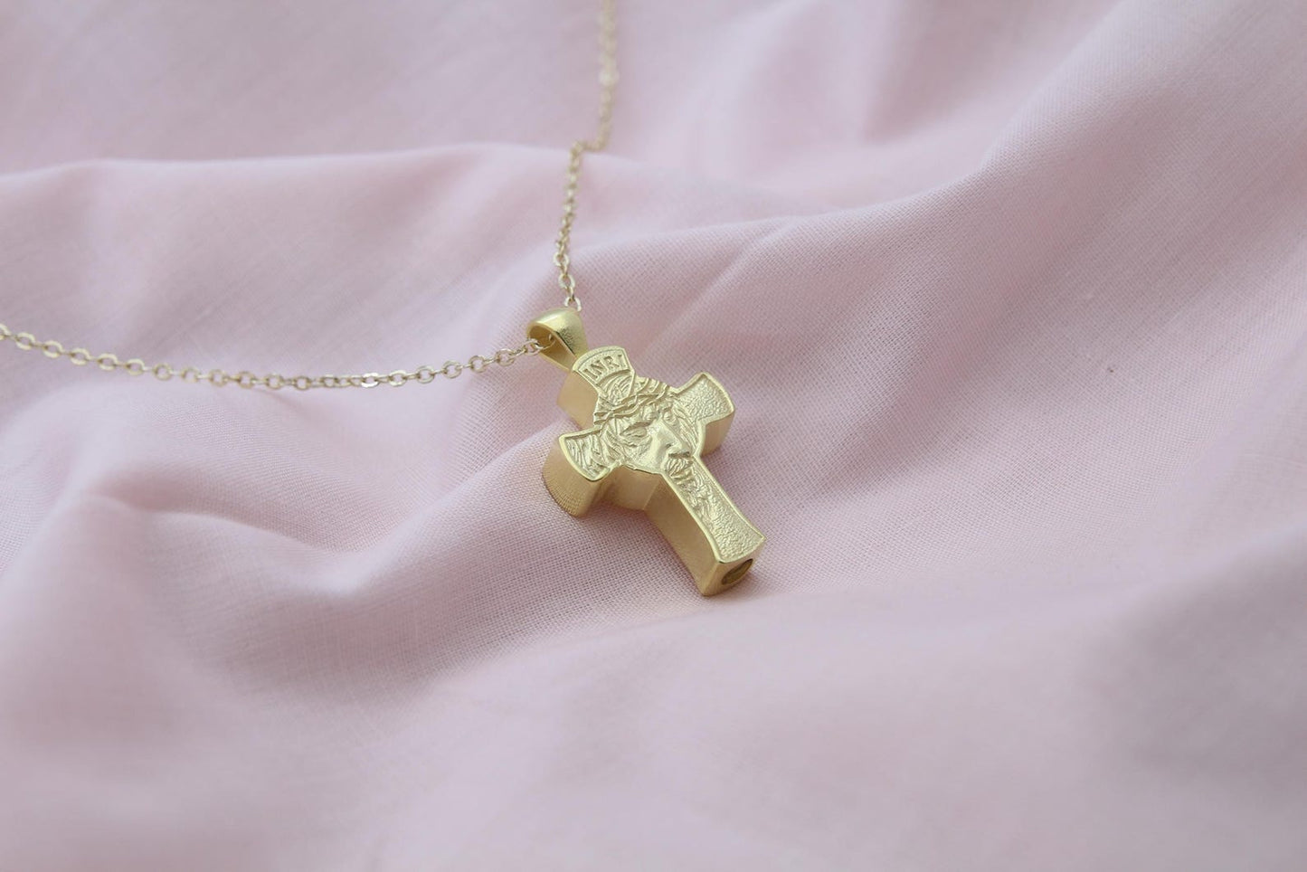 Sacred Cross Jesus Figure Urn Necklace – 925 Sterling Silver Memorial Ash Pendant (24 mm)