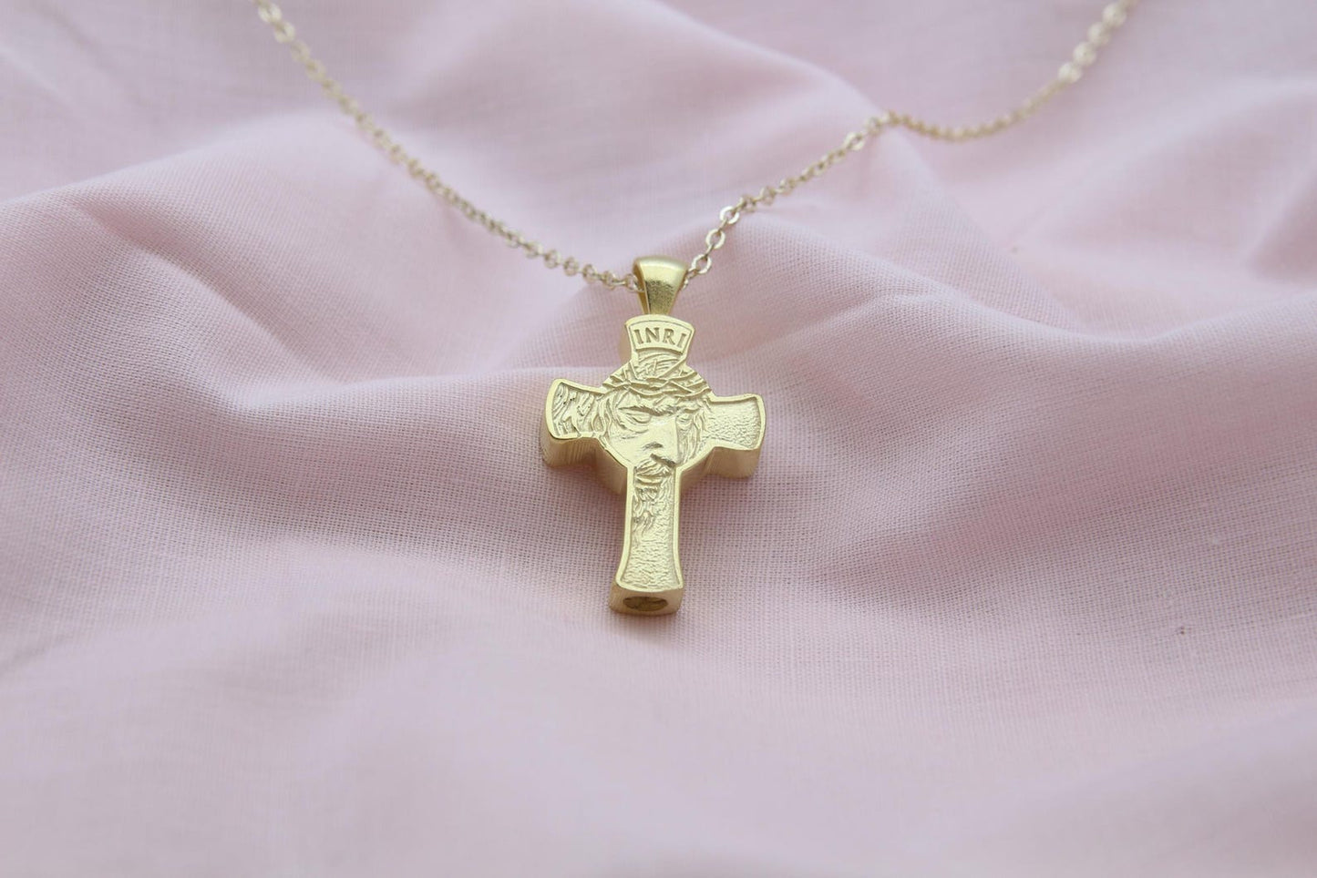 Sacred Cross Jesus Figure Urn Necklace – 925 Sterling Silver Memorial Ash Pendant (24 mm)