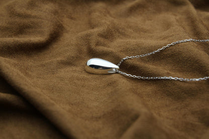 Teardrop Urn Necklace – 925 Sterling Silver Memorial Ash Pendant (16,20,26 mm)