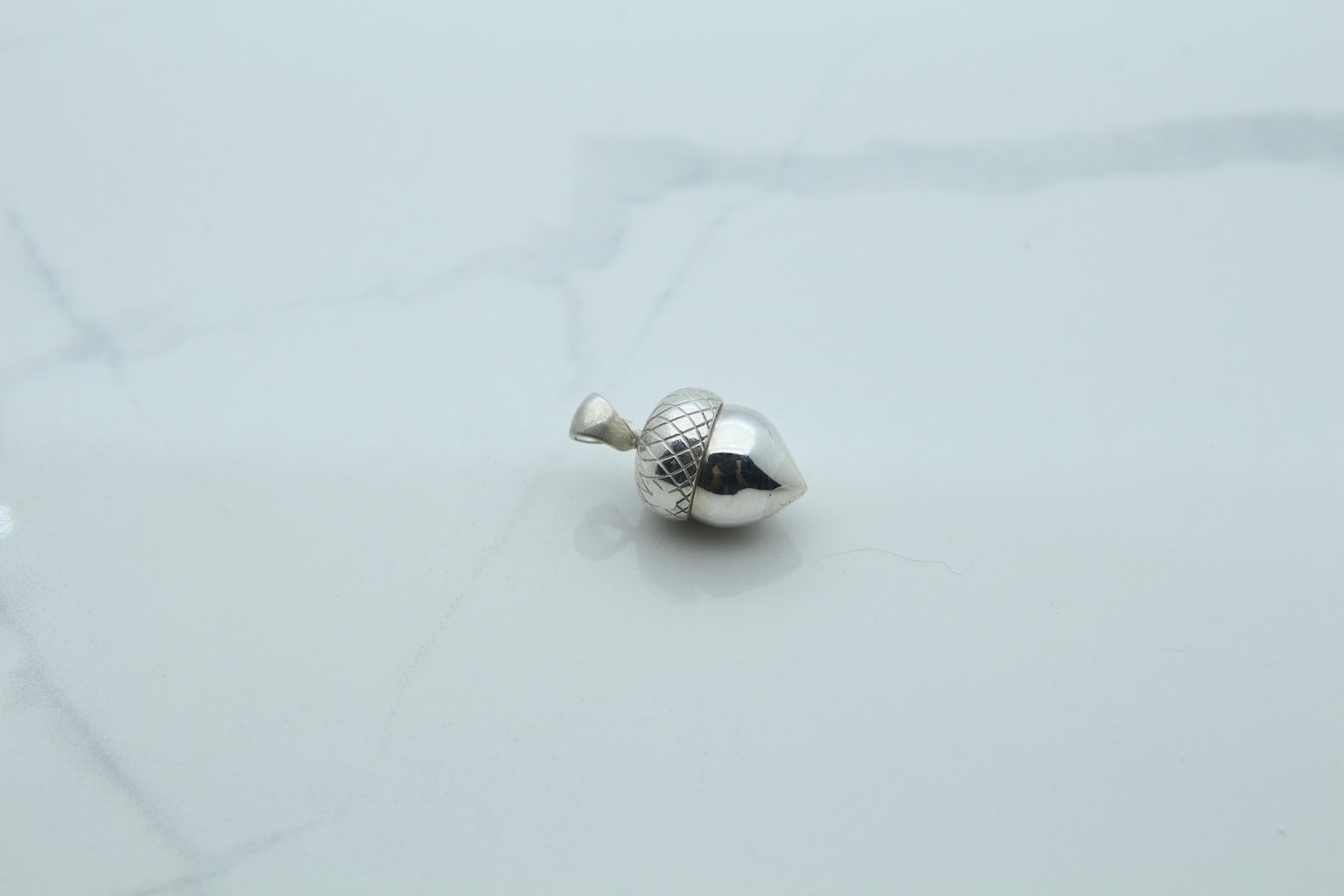 Acorn Urn Necklace – 925 Sterling Silver Memorial Keepsake Pendant (13.5 mm)