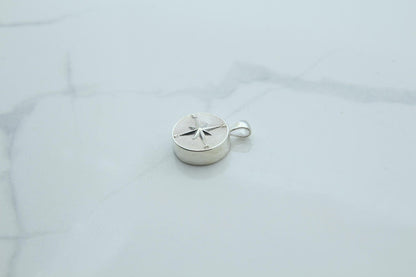 Compass Urn Necklace – 925 Sterling Silver Round Memorial Ash Pendant (15 mm)