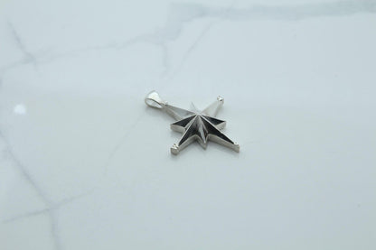 Compass Urn Necklace – 925 Sterling Silver Memorial Ash Pendant (25 mm)