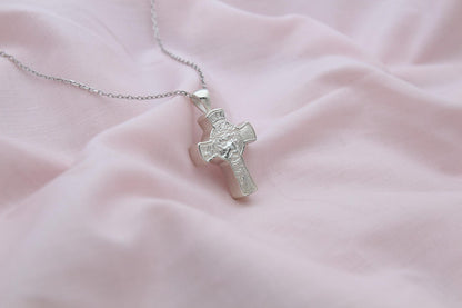 Divine Savior Urn Necklace – 925 Sterling Silver Jesus Cross Ash Pendant (24 mm)