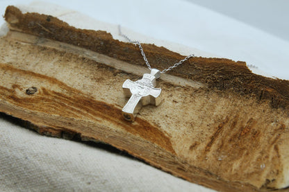 Divine Savior Urn Necklace – 925 Sterling Silver Jesus Cross Ash Pendant (24 mm)