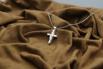 Vine Cross Memorial Urn Necklace – 925 Sterling Silver Grape Motif Ash Pendant with Optional Engraving (24 mm)
