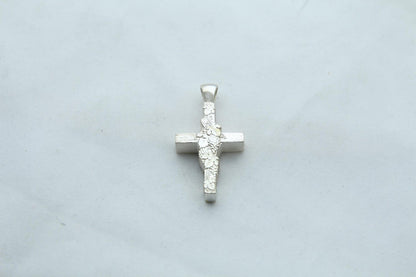 Vine Cross Memorial Urn Necklace – 925 Sterling Silver Grape Motif Ash Pendant with Optional Engraving (24 mm)