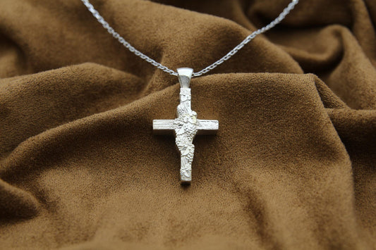 Vine Cross Memorial Urn Necklace – 925 Sterling Silver Grape Motif Ash Pendant with Optional Engraving (24 mm)