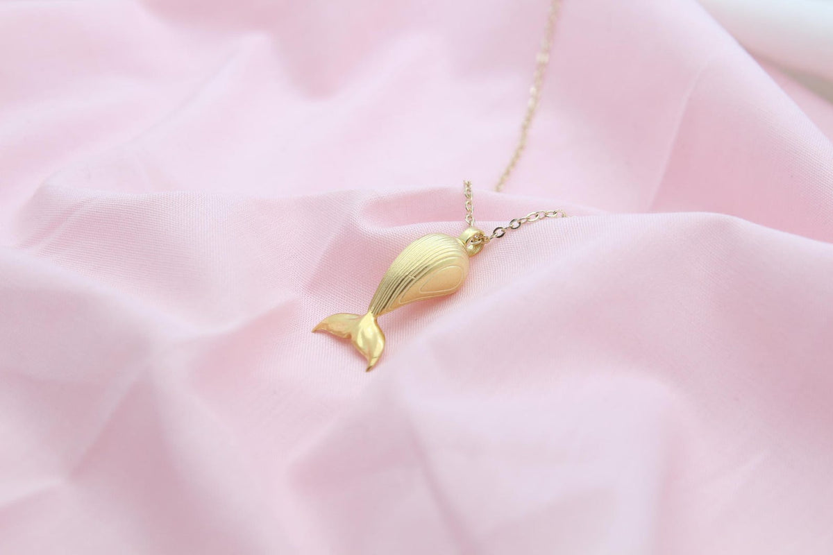 Whale Spirit Memorial Urn Necklace – 925 Sterling Silver Ash Pendant with Optional Engraving (23 mm)