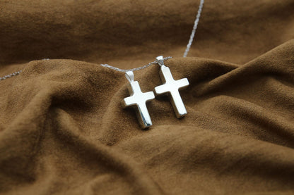 Cross Urn Necklace – 925 Sterling Silver Memorial Ash Pendant with Optional Engraving