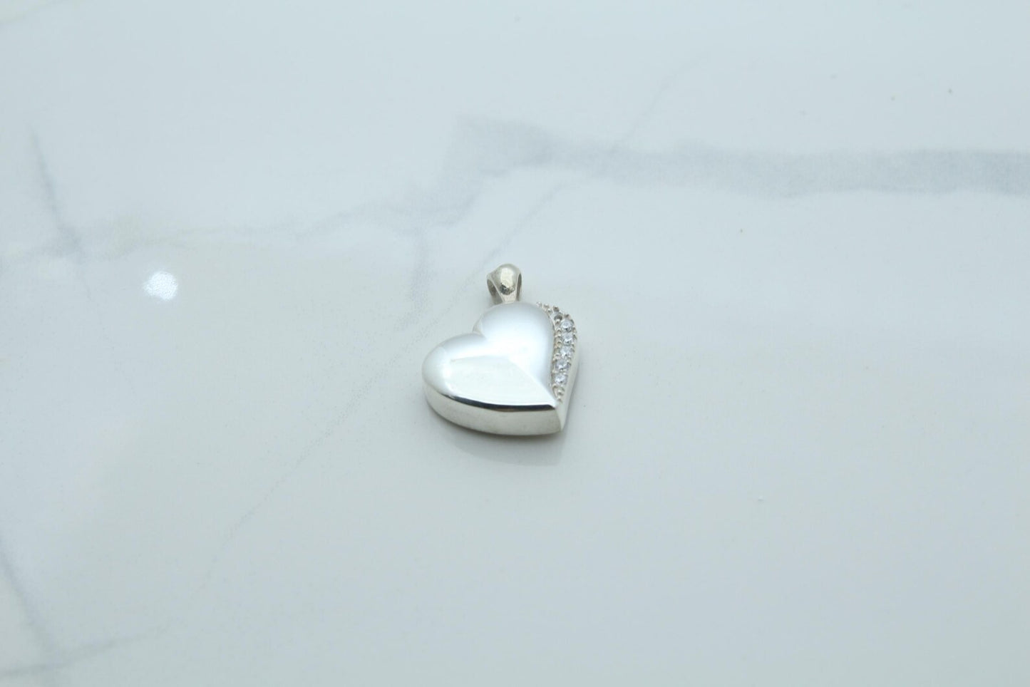 Heart Urn Necklace – 925 Sterling Silver Memorial Ash Pendant (15 mm) – Personalized Engraving Available