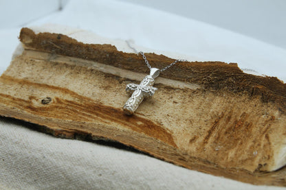 Celtic Cross Heritage Urn Necklace – 925 Sterling Silver Memorial Ash Pendant (24 mm)