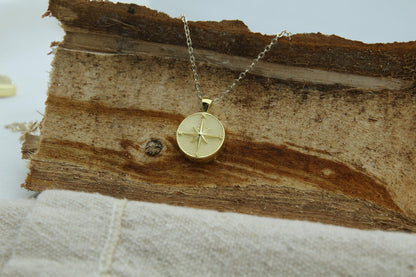 Guiding Star Compass Urn Necklace – 925 Sterling Silver Engravable Memorial Ash Pendant (15 mm)