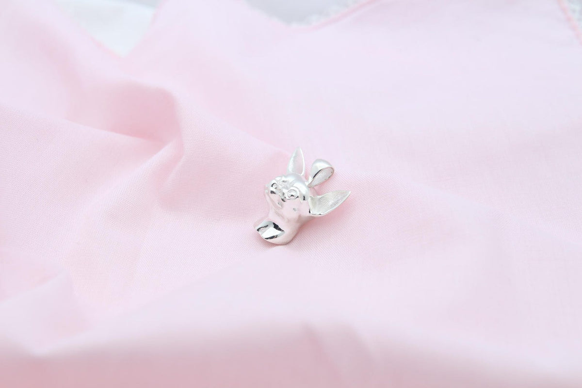 Chihuahua Love Memorial Urn Necklace – 925 Sterling Silver Dog Ash Pendant with Optional Engraving (20 mm)