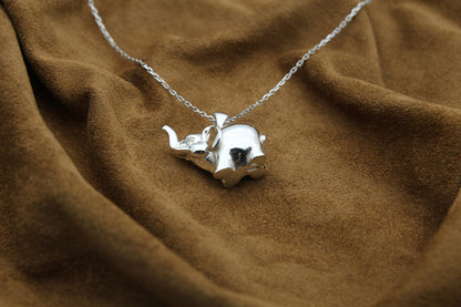 Elephant Soul Memorial Urn Necklace – 925 Sterling Silver Ash Pendant with Optional Engraving (20 mm)