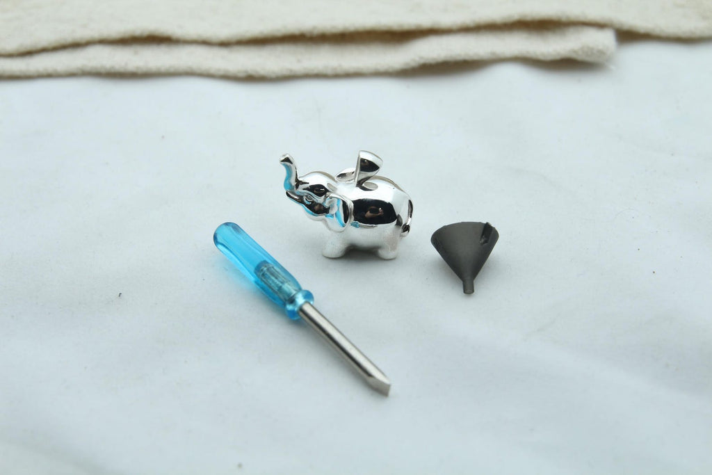 Elephant Soul Memorial Urn Necklace – 925 Sterling Silver Ash Pendant with Optional Engraving (20 mm)