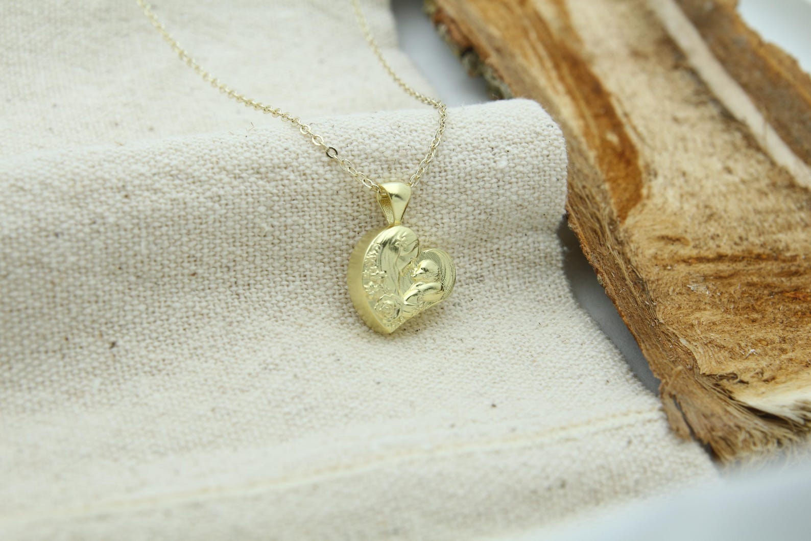 Eternal Bond Mother & Child Urn Necklace – 925 Sterling Silver Heart Ash Pendant (16 mm)
