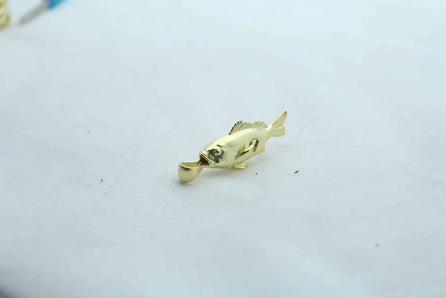 Tidal Spirit Fish Urn Necklace – 925 Sterling Silver Memorial Ash Pendant with Optional Engraving (27 mm)