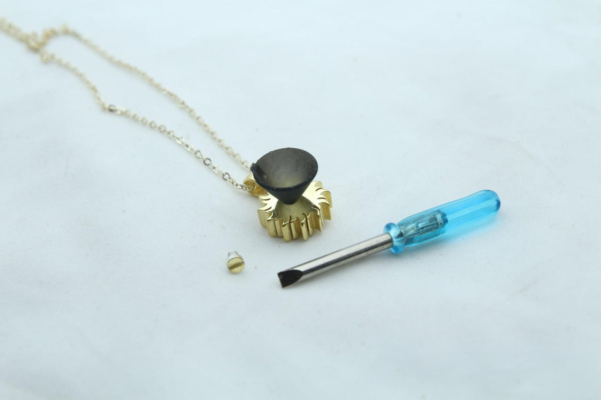 Solar Harmony Urn Necklace – 925 Sterling Silver Sun Ash Pendant with Optional Engraving (14 mm)
