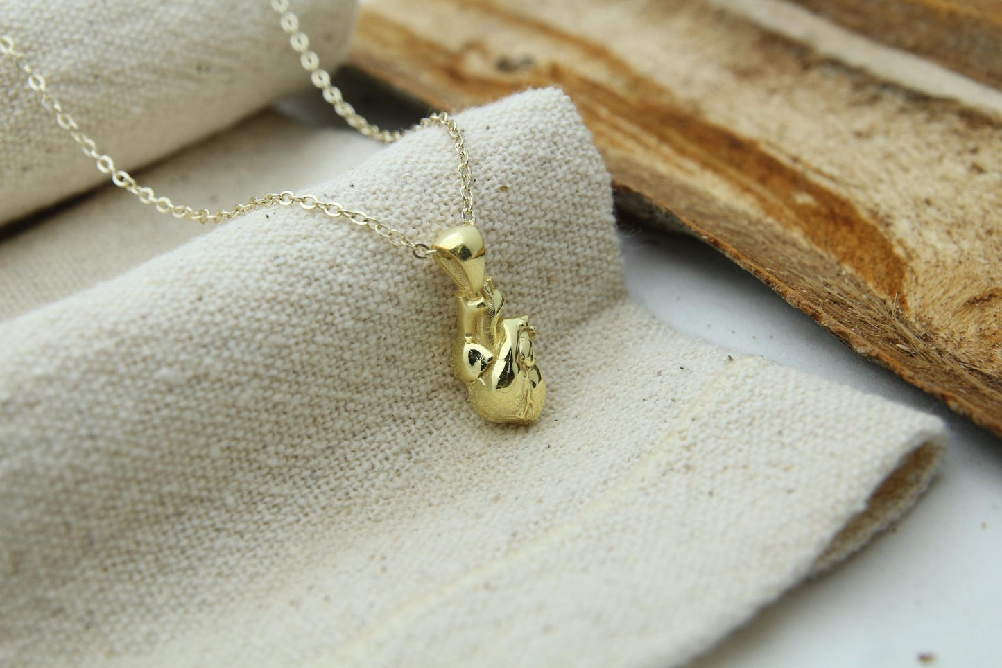 Eternal Pulse Urn Necklace – 925 Sterling Silver Anatomical Heart Ash Pendant with  (15 mm)