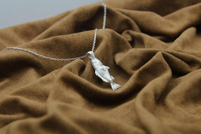 Ocean Whisper Fish Urn Necklace – 925 Sterling Silver Memorial Ash Pendant (27 mm)