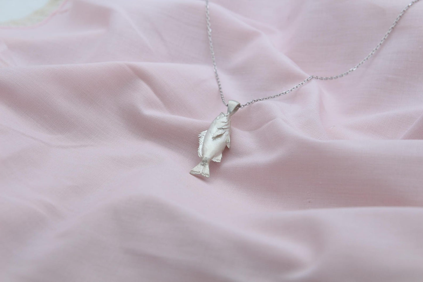 Tidal Spirit Fish Urn Necklace – 925 Sterling Silver Memorial Ash Pendant with Optional Engraving (27 mm)