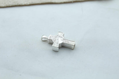 Divine Savior Urn Necklace – 925 Sterling Silver Jesus Cross Ash Pendant (24 mm)