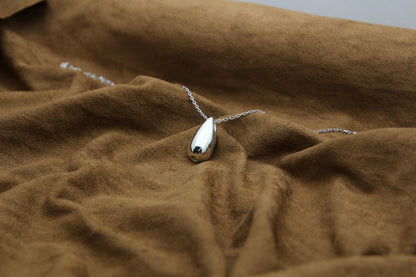 Teardrop Urn Necklace – 925 Sterling Silver Memorial Ash Pendant (16,20,26 mm)