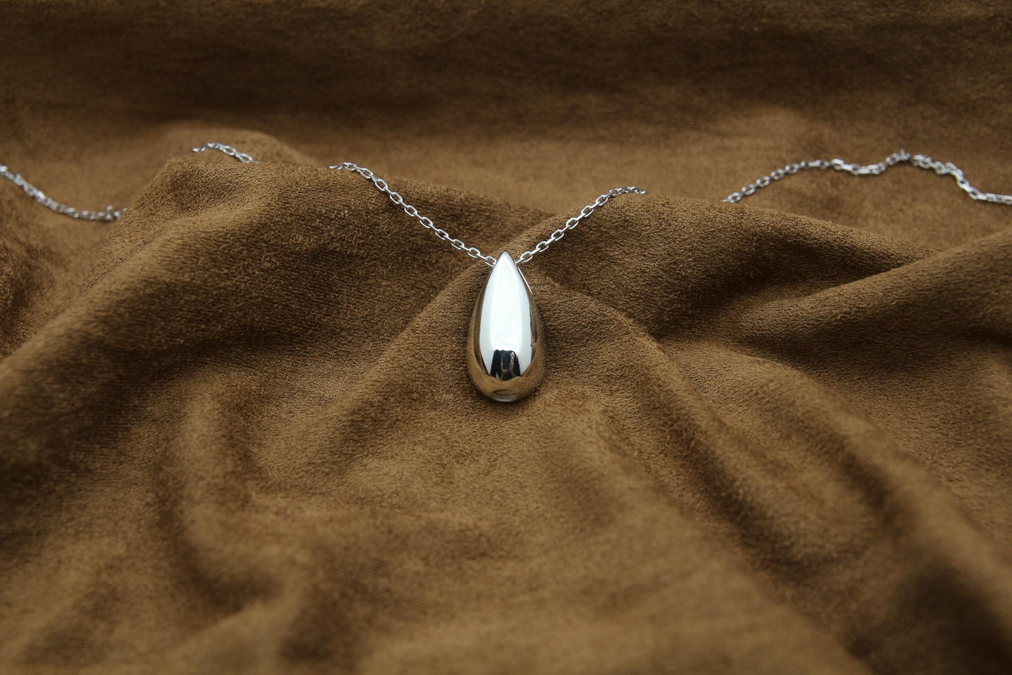 Teardrop Urn Necklace – 925 Sterling Silver Memorial Ash Pendant (16,20,26 mm)