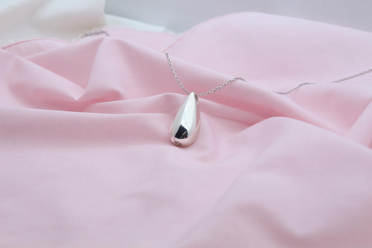 Teardrop Urn Necklace – 925 Sterling Silver Memorial Ash Pendant (16,20,26 mm)