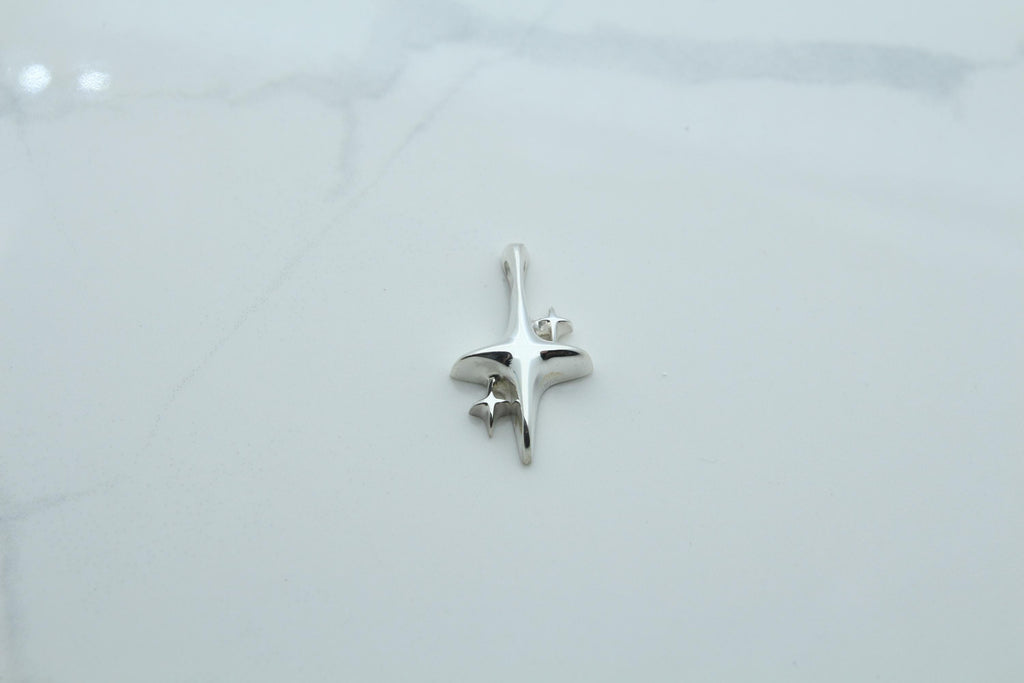 North Star Urn Necklace – 925 Sterling Silver Memorial Ash Pendant (26 mm / 32 mm)