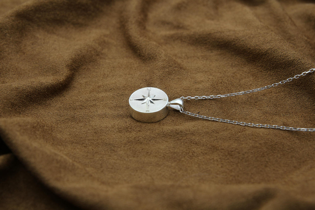 Compass Urn Necklace – 925 Sterling Silver Round Memorial Ash Pendant (15 mm)
