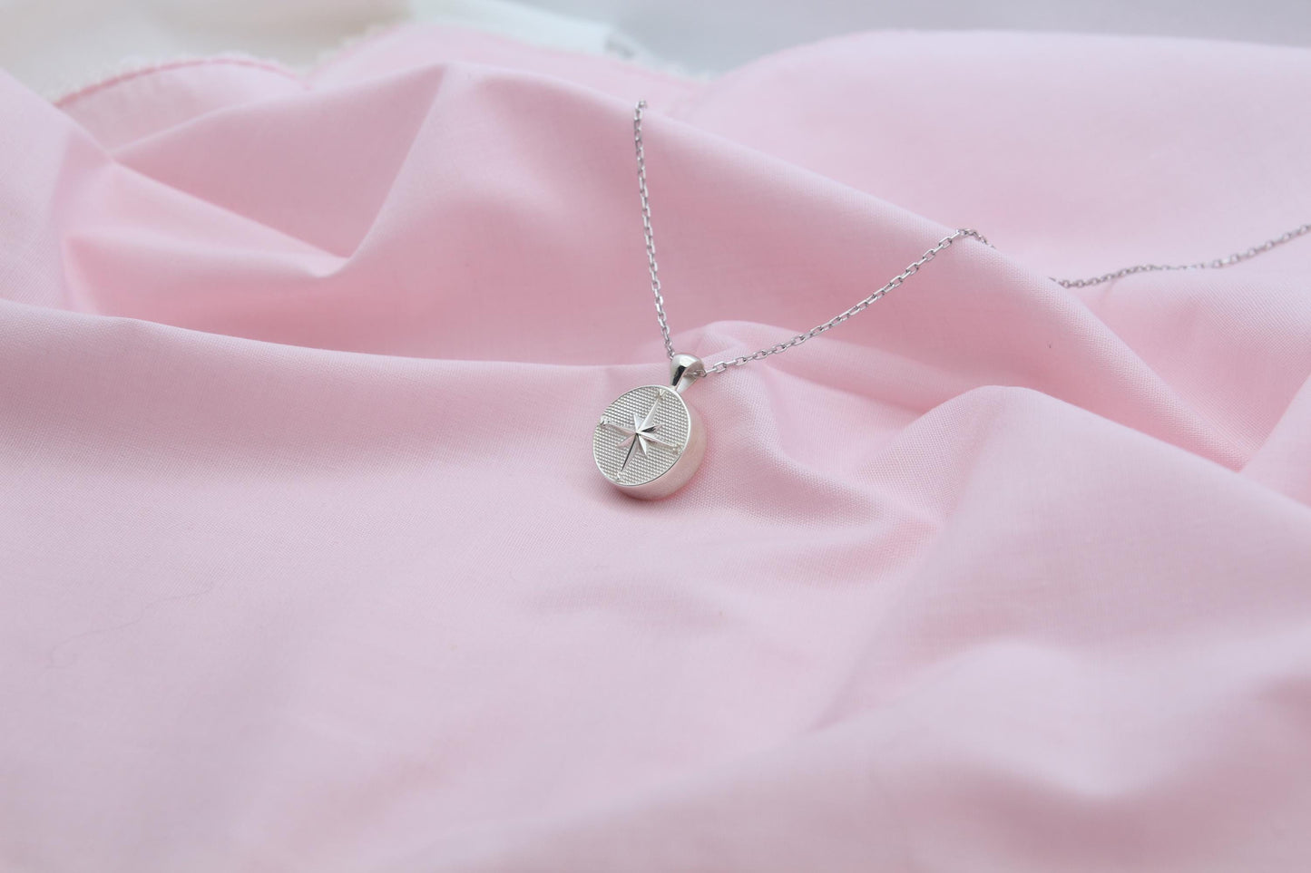 Compass Urn Necklace – 925 Sterling Silver Round Memorial Ash Pendant (15 mm)