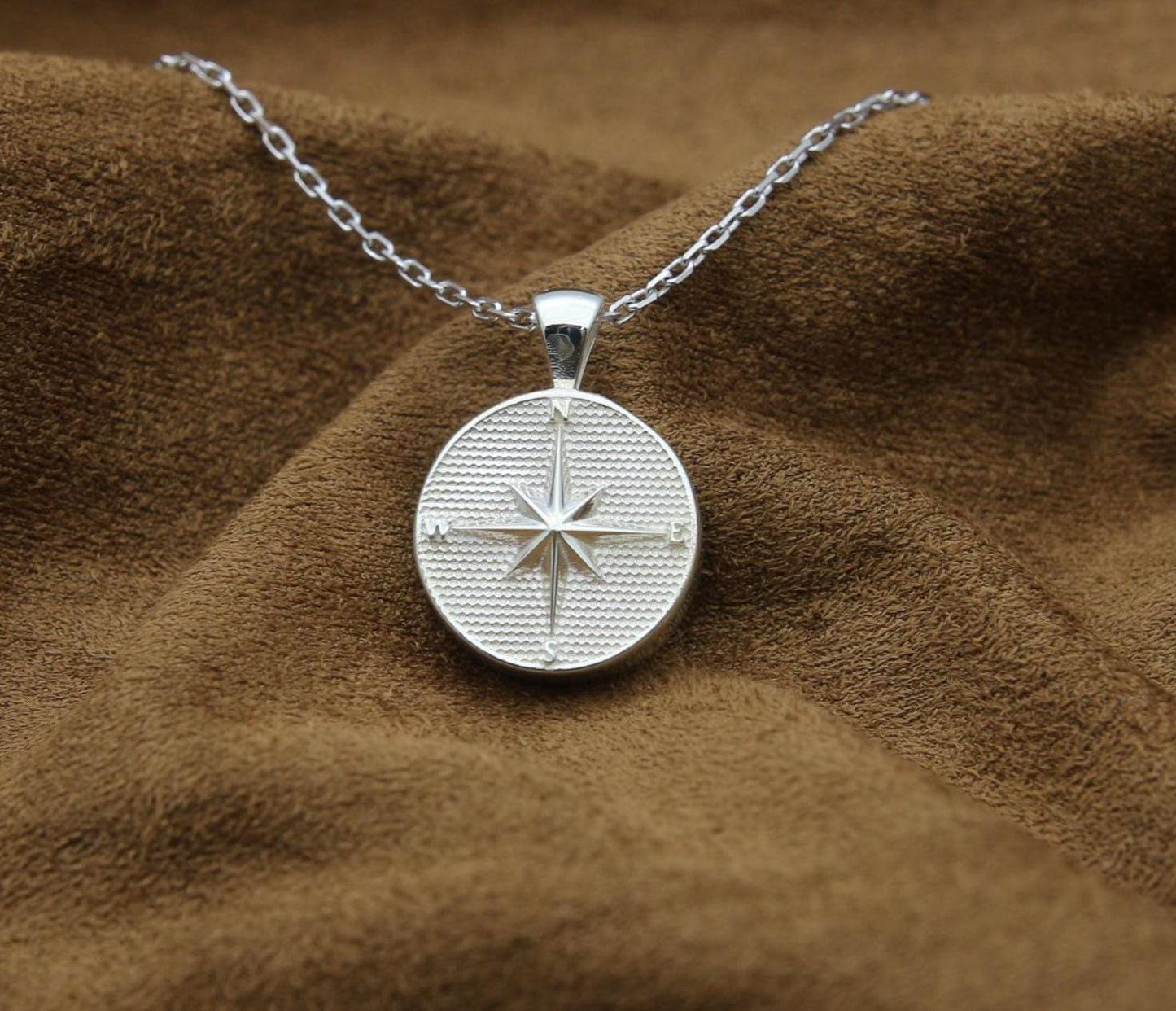 Compass Urn Necklace – 925 Sterling Silver Round Memorial Ash Pendant (15 mm)