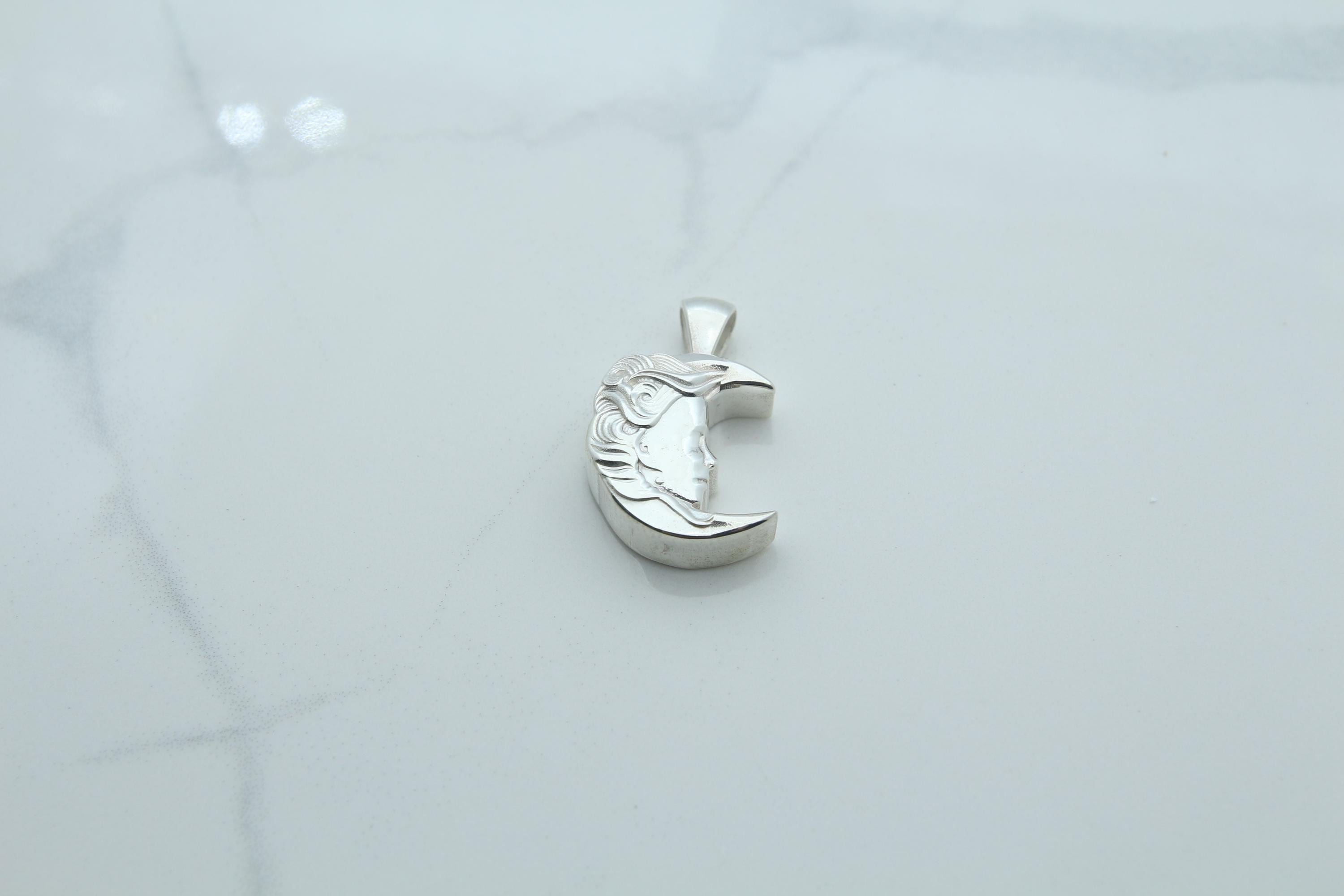 Moon Woman Silhouette Urn Necklace – 925 Sterling Silver Memorial Ash Pendant (16.5 mm)