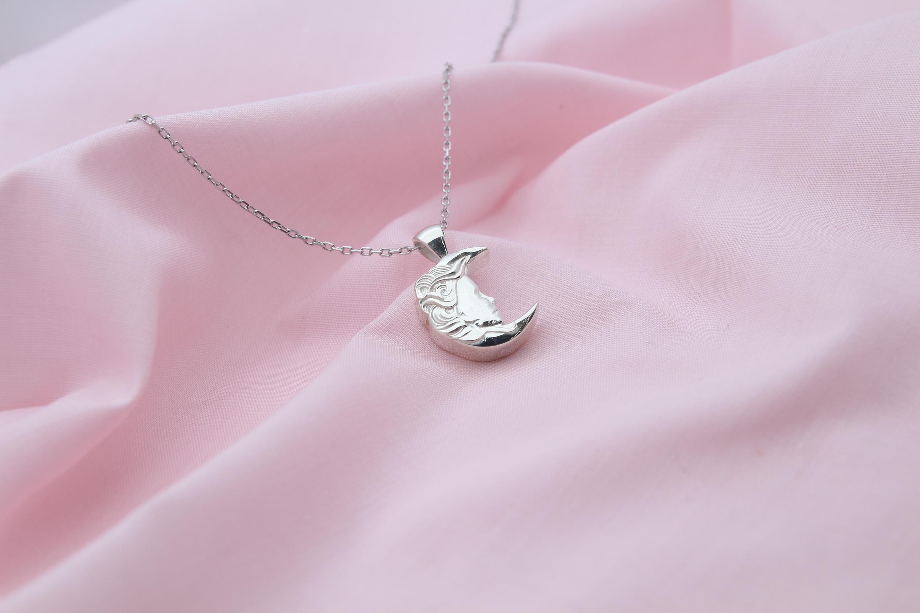 Moon Woman Silhouette Urn Necklace – 925 Sterling Silver Memorial Ash Pendant (16.5 mm)