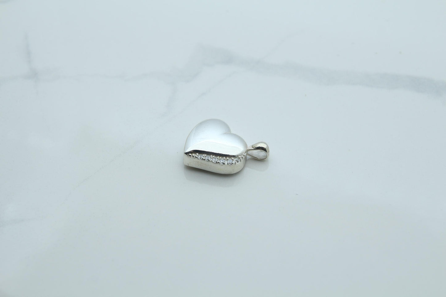 Heart Urn Necklace – 925 Sterling Silver Memorial Ash Pendant (15 mm) – Personalized Engraving Available