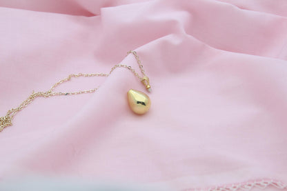 Elegant Teardrop Memorial Urn Necklace – 925 Sterling Silver Keepsake Pendant with Engraving Option (3 Sizes)