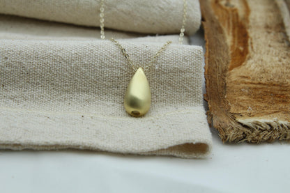 Elegant Teardrop Memorial Urn Necklace – 925 Sterling Silver Ash Holder Pendant – Custom Engraving Available