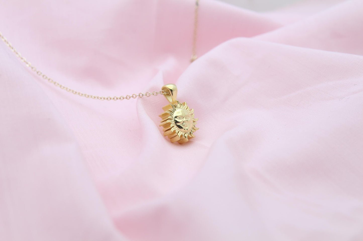 Solar Harmony Urn Necklace – 925 Sterling Silver Sun Ash Pendant with Optional Engraving (14 mm)